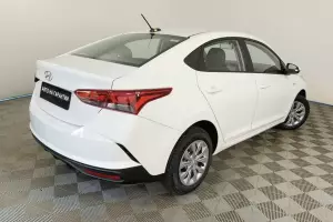 Hyundai  17