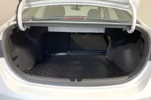 Hyundai  15