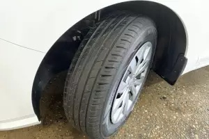 Hyundai  13