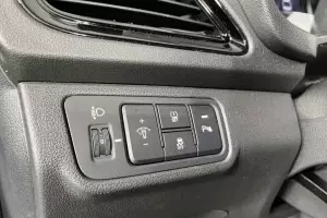 Hyundai  10
