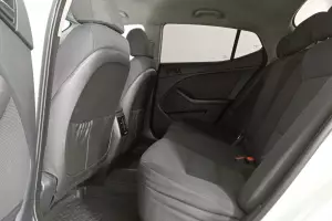 Kia  15