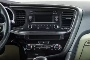 Kia  11