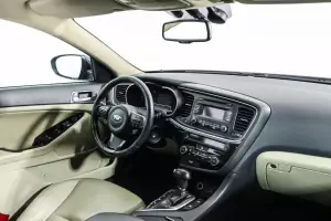 Kia  9