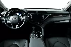 Toyota  8