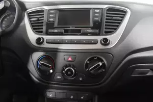 Hyundai  10