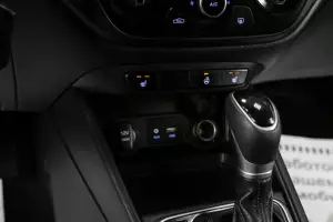 Hyundai  10