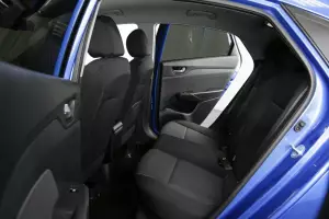 Hyundai  11