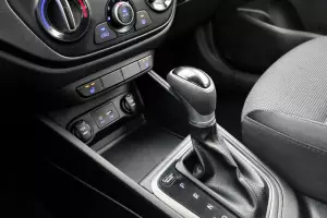 Hyundai  11