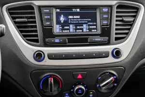 Hyundai  12