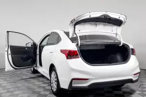 Hyundai  6