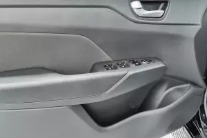 Hyundai  15