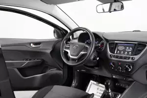 Hyundai  10