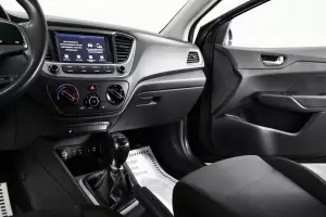 Hyundai  9