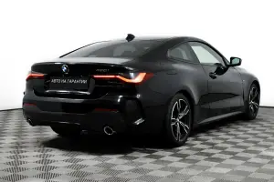 BMW  4
