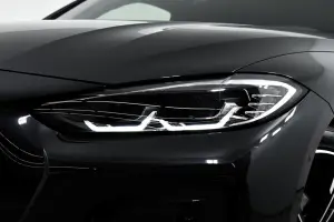 BMW  6