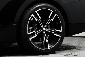 BMW  7