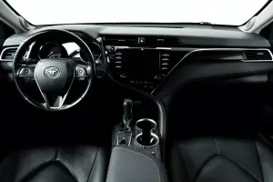 Toyota  8