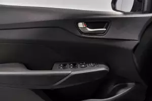 Hyundai  10