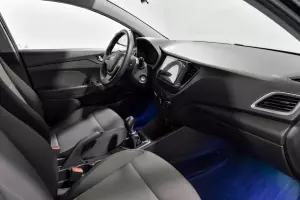 Hyundai  11