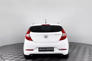Hyundai  15