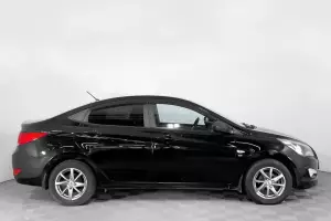 Hyundai  17