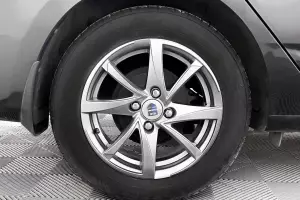 Hyundai  13