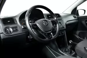 Volkswagen  9