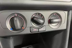 Volkswagen  8