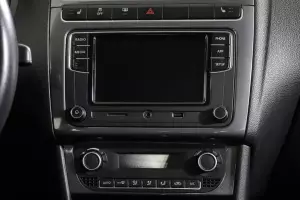 Volkswagen  8