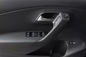 Volkswagen  4
