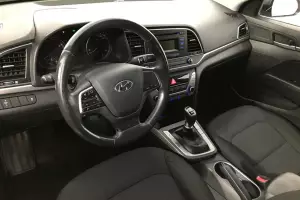 Hyundai  13