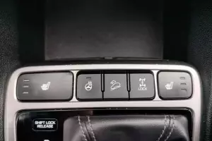 Hyundai  8