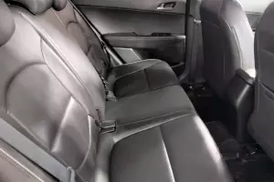 Hyundai  11