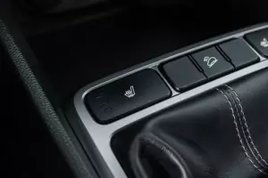 Hyundai  11