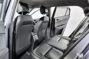 Hyundai  15