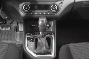 Hyundai  7