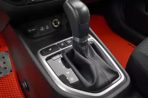 Hyundai  9