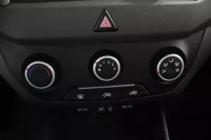 Hyundai  12