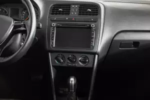 Volkswagen  8
