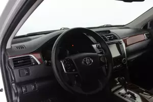 Toyota  9