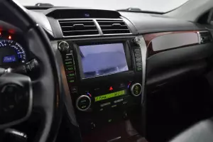 Toyota  9