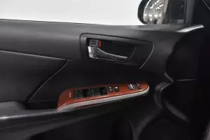 Toyota  6
