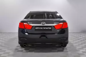 Toyota  16