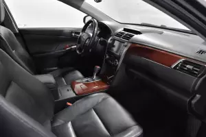 Toyota  13