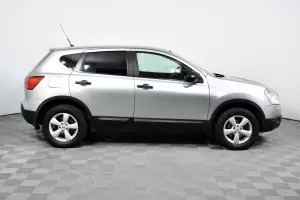 Nissan  3