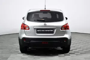 Nissan  5