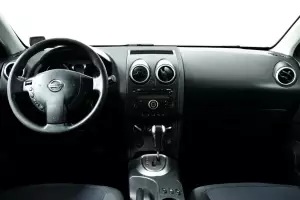 Nissan  6