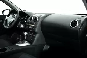 Nissan  7