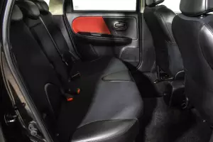 Nissan  8