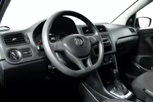 Volkswagen  8